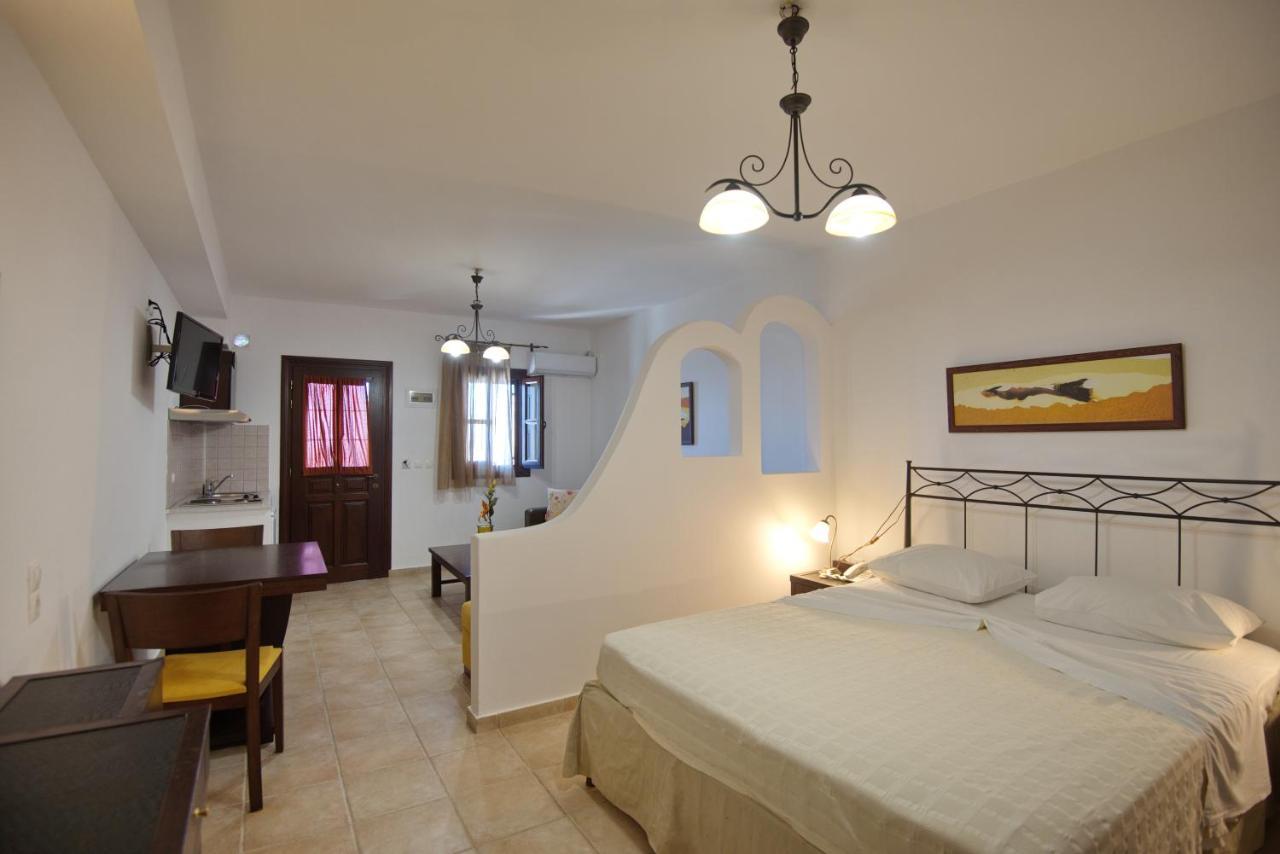 Yalis Hotel Votsi  Bagian luar foto
