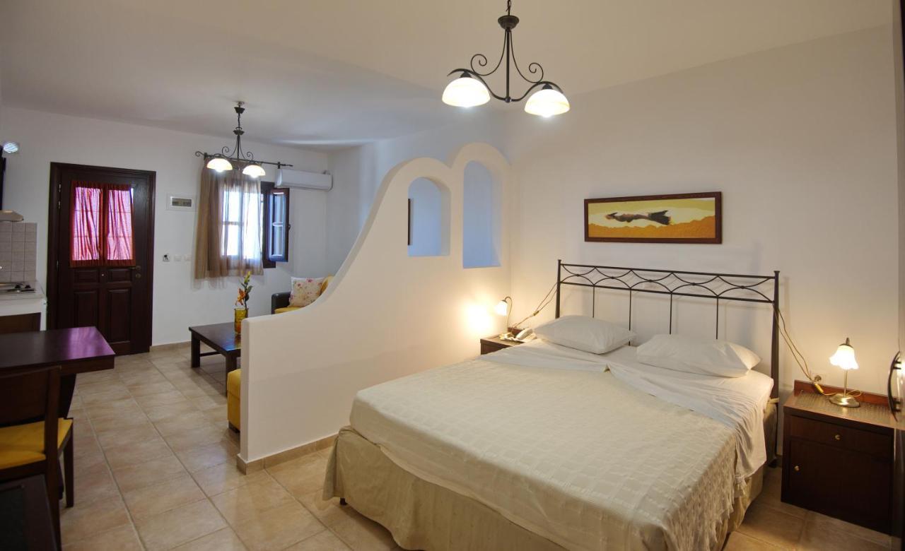 Yalis Hotel Votsi  Bagian luar foto