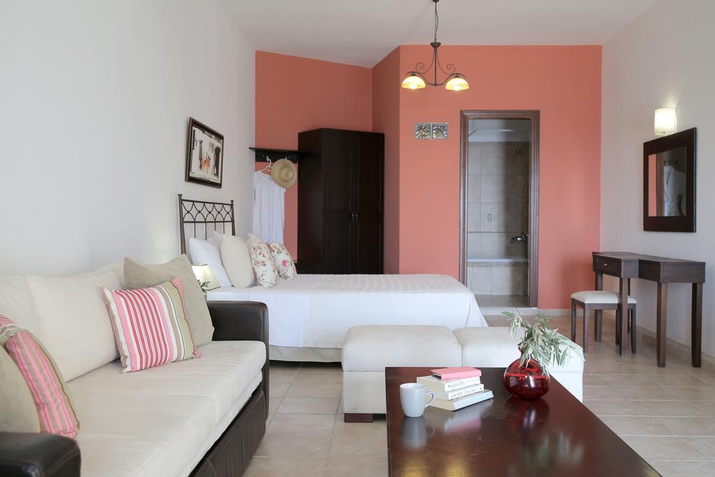 Yalis Hotel Votsi  Bagian luar foto
