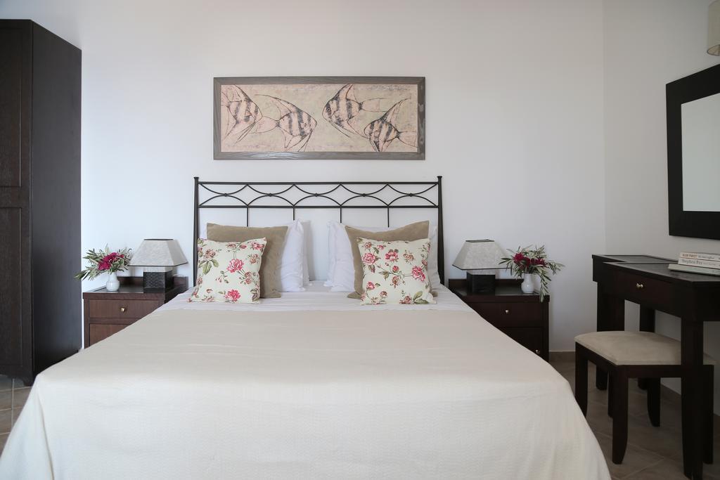 Yalis Hotel Votsi  Bagian luar foto